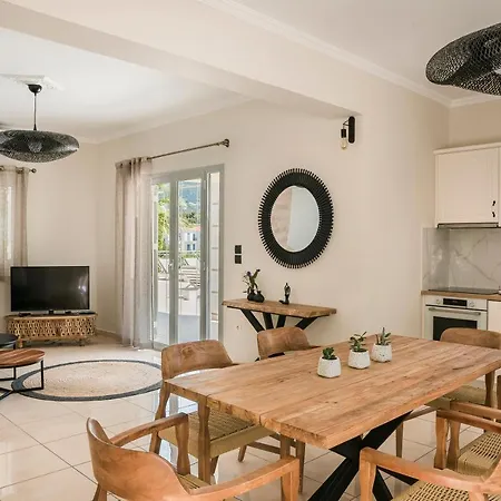 Thalassa Kefaloniaprivatevillas トラペザキ